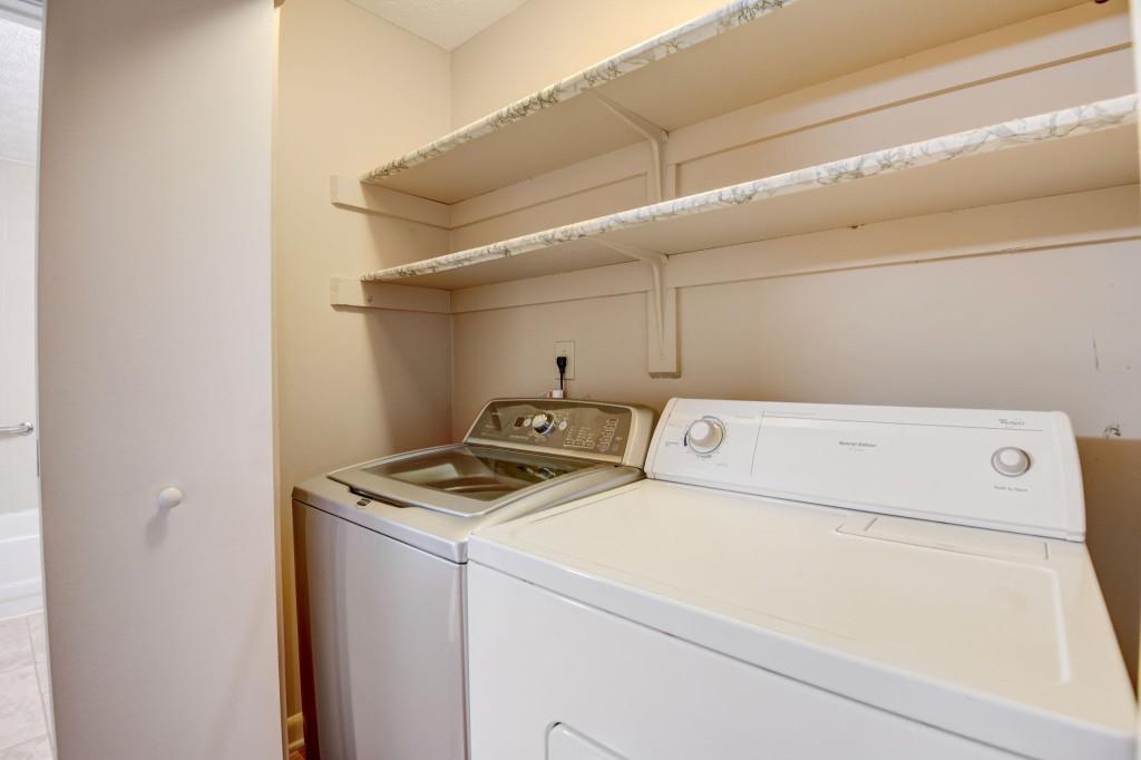 55 Dunwoody Springs Drive, Sandy Springs, Georgia 30328, 2 Bedrooms Bedrooms, ,2 BathroomsBathrooms,Residential,Sold,55 Dunwoody Springs Drive,7288774