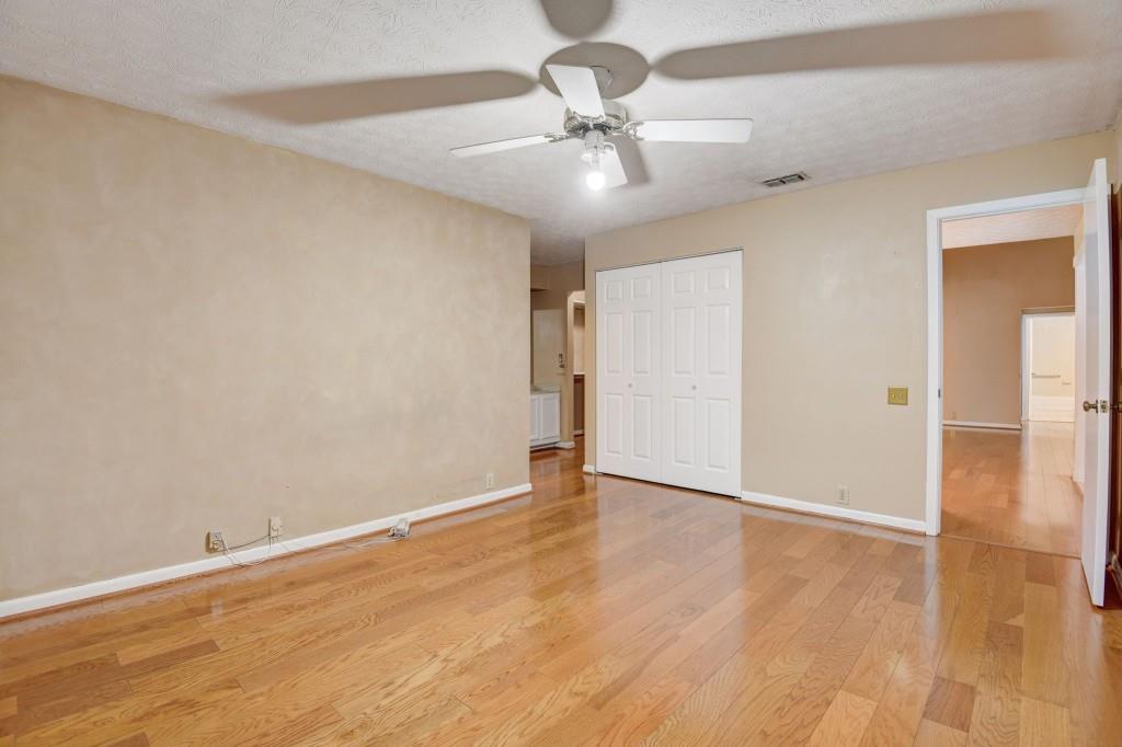 55 Dunwoody Springs Drive, Sandy Springs, Georgia 30328, 2 Bedrooms Bedrooms, ,2 BathroomsBathrooms,Residential,Sold,55 Dunwoody Springs Drive,7288774