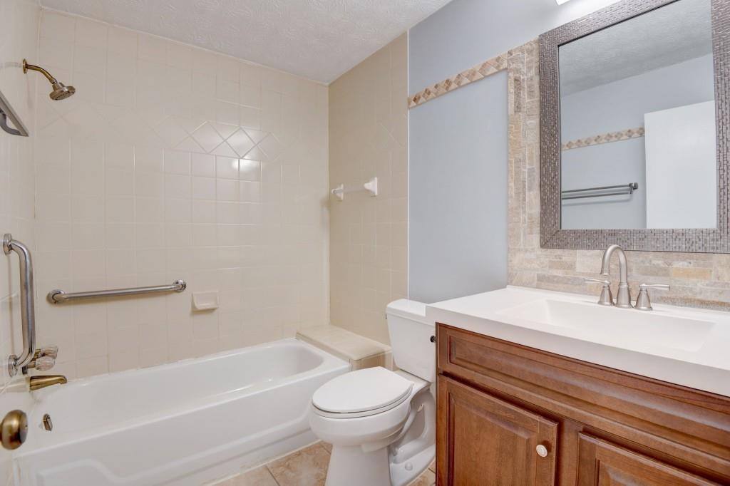 55 Dunwoody Springs Drive, Sandy Springs, Georgia 30328, 2 Bedrooms Bedrooms, ,2 BathroomsBathrooms,Residential,Sold,55 Dunwoody Springs Drive,7288774