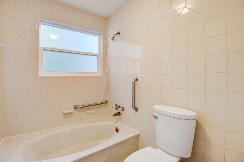 55 Dunwoody Springs Drive, Sandy Springs, Georgia 30328, 2 Bedrooms Bedrooms, ,2 BathroomsBathrooms,Residential,Sold,55 Dunwoody Springs Drive,7288774