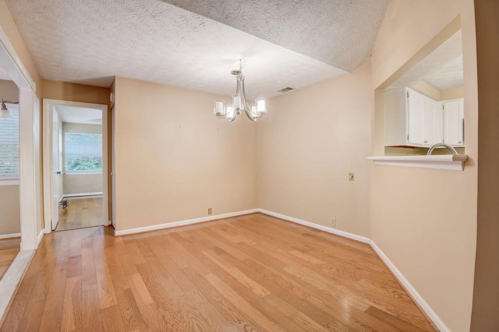 55 Dunwoody Springs Drive, Sandy Springs, Georgia 30328, 2 Bedrooms Bedrooms, ,2 BathroomsBathrooms,Residential,Sold,55 Dunwoody Springs Drive,7288774