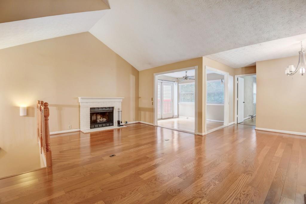 55 Dunwoody Springs Drive, Sandy Springs, Georgia 30328, 2 Bedrooms Bedrooms, ,2 BathroomsBathrooms,Residential,Sold,55 Dunwoody Springs Drive,7288774