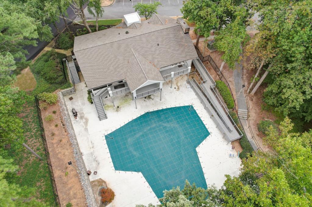 55 Dunwoody Springs Drive, Sandy Springs, Georgia 30328, 2 Bedrooms Bedrooms, ,2 BathroomsBathrooms,Residential,Sold,55 Dunwoody Springs Drive,7288774