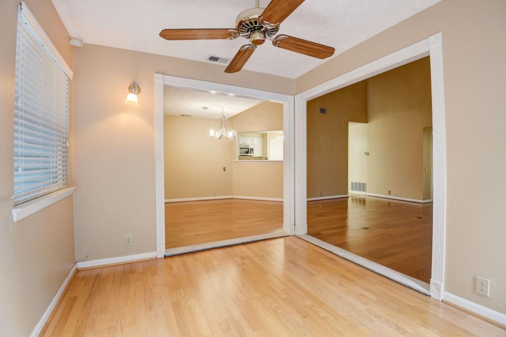 55 Dunwoody Springs Drive, Sandy Springs, Georgia 30328, 2 Bedrooms Bedrooms, ,2 BathroomsBathrooms,Residential,Sold,55 Dunwoody Springs Drive,7288774