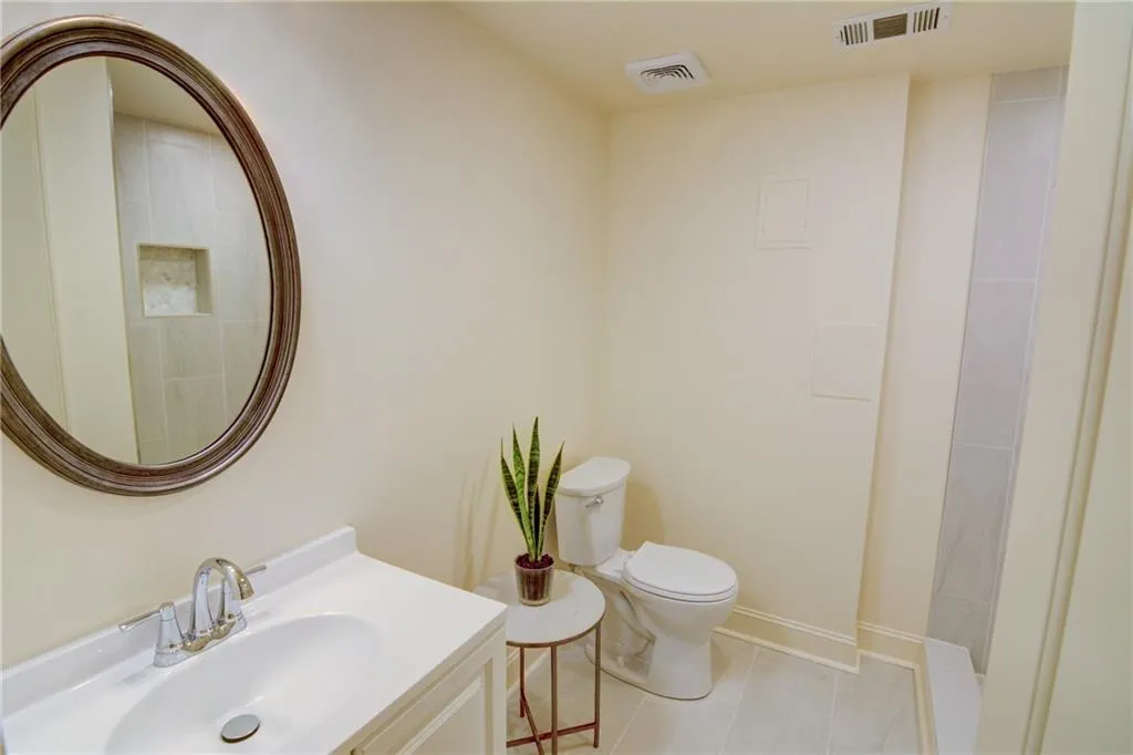 1764 Defoor Avenue Nw, Atlanta, Georgia 30318, 4 Bedrooms Bedrooms, ,3 BathroomsBathrooms,Residential,For Sale,1764 Defoor Avenue Nw,7585339