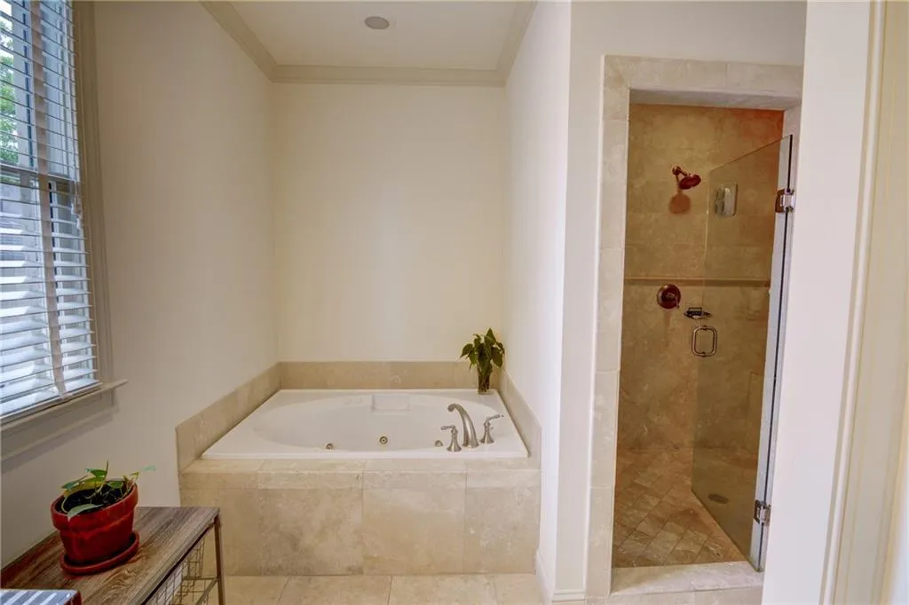1764 Defoor Avenue Nw, Atlanta, Georgia 30318, 4 Bedrooms Bedrooms, ,3 BathroomsBathrooms,Residential,For Sale,1764 Defoor Avenue Nw,7585339