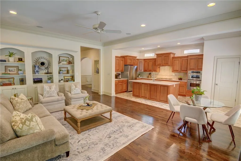 1764 Defoor Avenue Nw, Atlanta, Georgia 30318, 4 Bedrooms Bedrooms, ,3 BathroomsBathrooms,Residential,For Sale,1764 Defoor Avenue Nw,7585339
