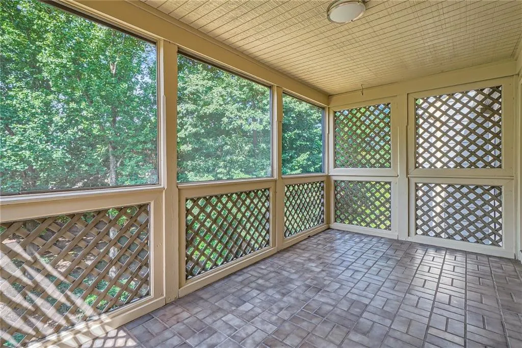 807 Abingdon Way Ne, Atlanta, Georgia 30328, 2 Bedrooms Bedrooms, ,2 BathroomsBathrooms,Residential,Sold,807 Abingdon Way Ne,7249640