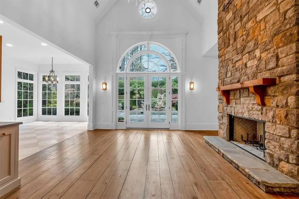 Great Room facing Pool & Patio