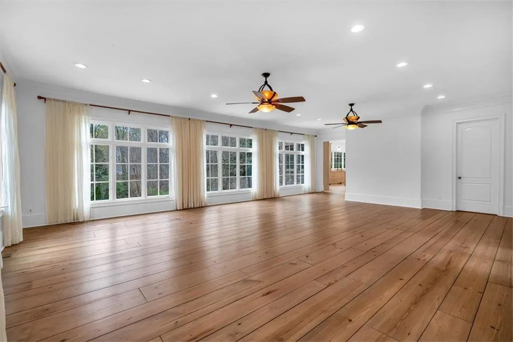 115 Mount Paran Ridge, Atlanta, Georgia 30327, 6 Bedrooms Bedrooms, ,6 BathroomsBathrooms,Residential,For Sale,115 Mount Paran Ridge,7555003