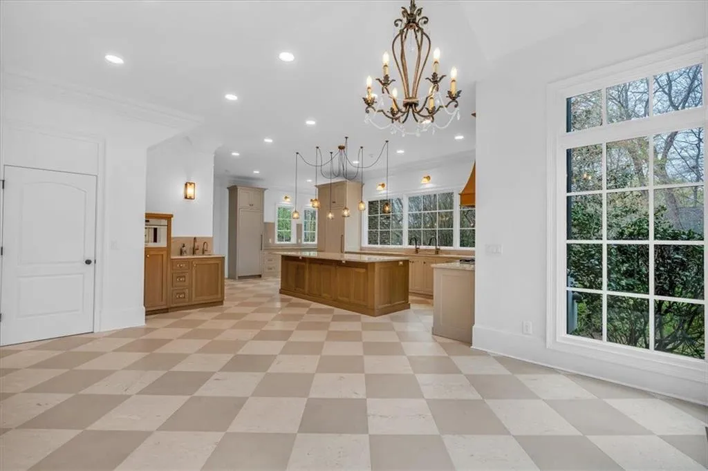 115 Mount Paran Ridge, Atlanta, Georgia 30327, 6 Bedrooms Bedrooms, ,6 BathroomsBathrooms,Residential,For Sale,115 Mount Paran Ridge,7555003