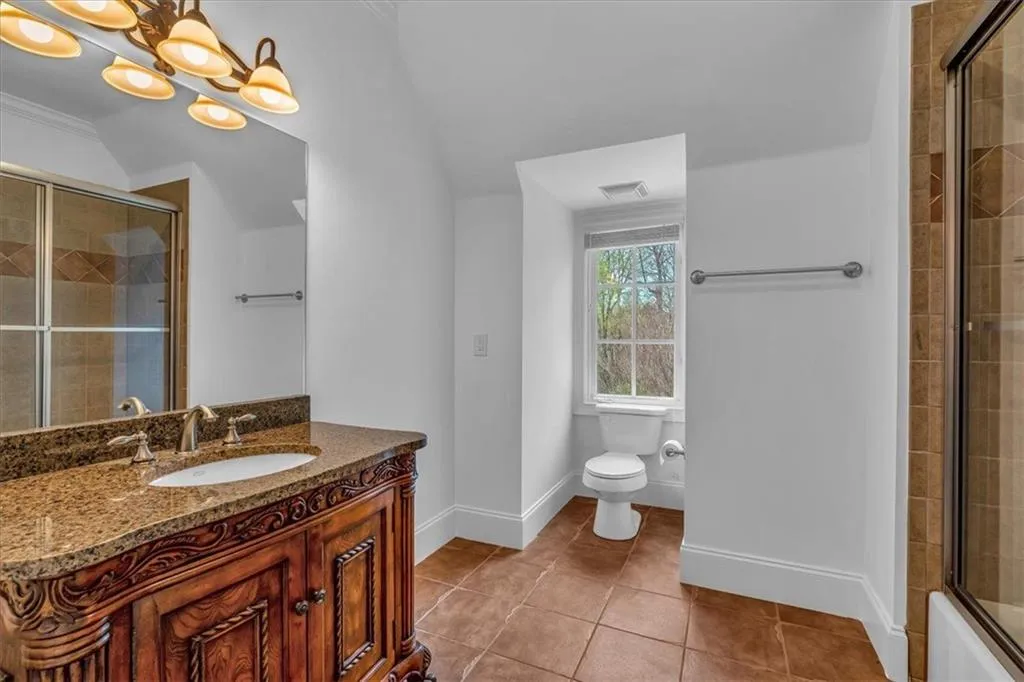 Top Floor Bathroom (attached to Bedroom 2)