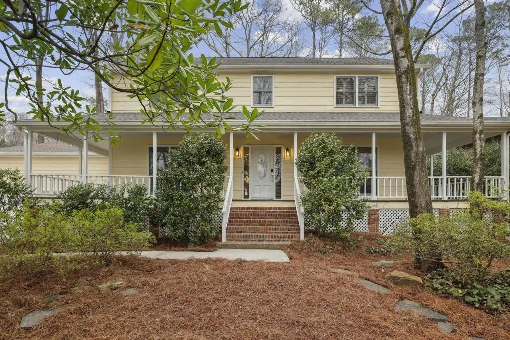 110 Seville Chase, Sandy Springs, Georgia 30328, 3 Bedrooms Bedrooms, ,2 BathroomsBathrooms,Residential,Sold,110 Seville Chase,7177798