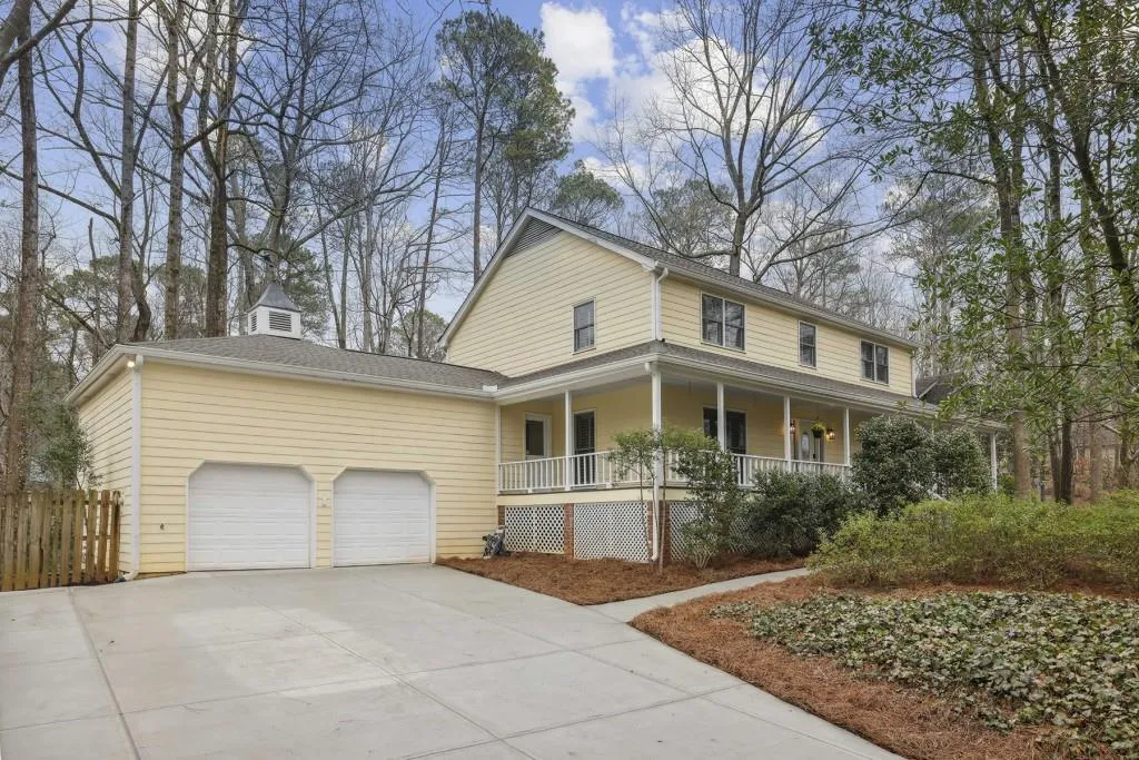 110 Seville Chase, Sandy Springs, Georgia 30328, 3 Bedrooms Bedrooms, ,2 BathroomsBathrooms,Residential,Sold,110 Seville Chase,7177798