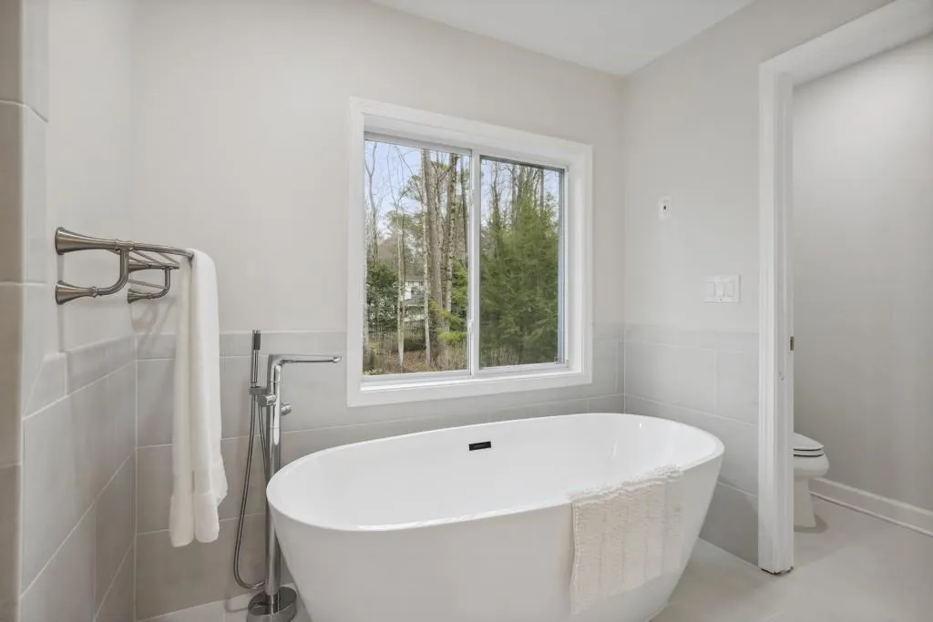 110 Seville Chase, Sandy Springs, Georgia 30328, 3 Bedrooms Bedrooms, ,2 BathroomsBathrooms,Residential,Sold,110 Seville Chase,7177798