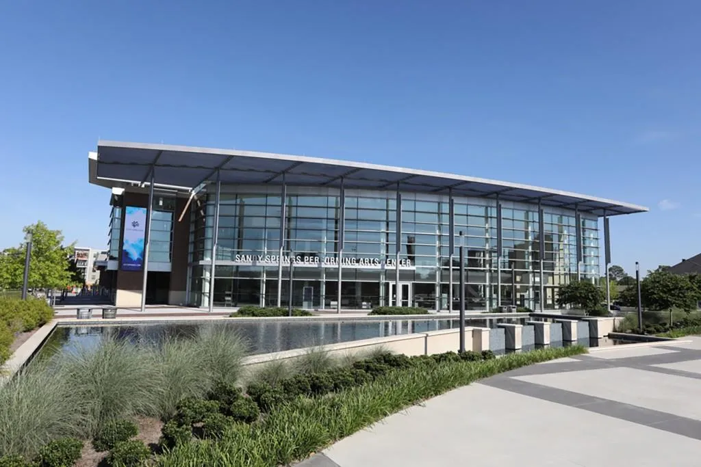 110 Seville Chase, Sandy Springs, Georgia 30328, 3 Bedrooms Bedrooms, ,2 BathroomsBathrooms,Residential,Sold,110 Seville Chase,7177798