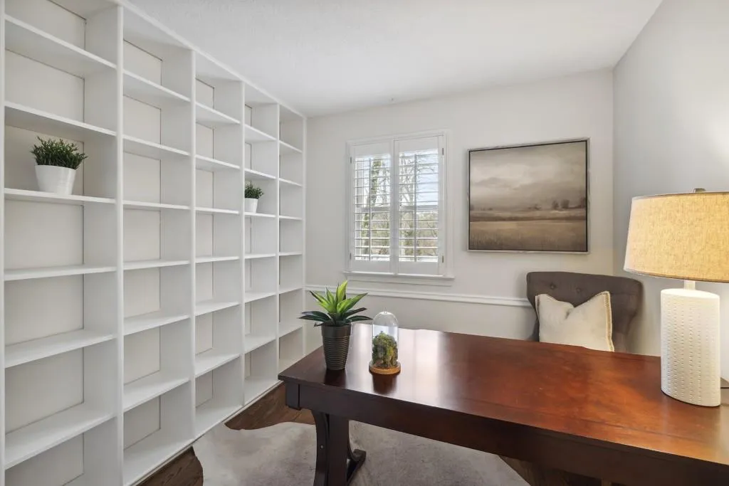 110 Seville Chase, Sandy Springs, Georgia 30328, 3 Bedrooms Bedrooms, ,2 BathroomsBathrooms,Residential,Sold,110 Seville Chase,7177798