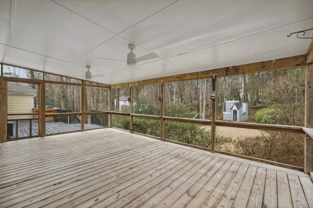 110 Seville Chase, Sandy Springs, Georgia 30328, 3 Bedrooms Bedrooms, ,2 BathroomsBathrooms,Residential,Sold,110 Seville Chase,7177798