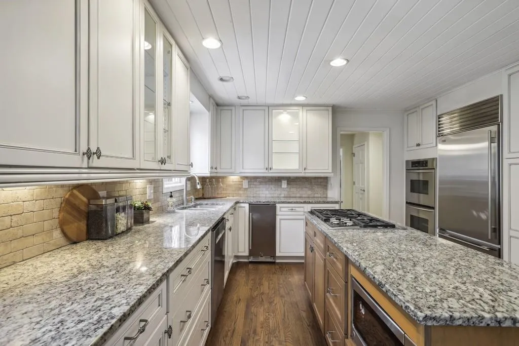 110 Seville Chase, Sandy Springs, Georgia 30328, 3 Bedrooms Bedrooms, ,2 BathroomsBathrooms,Residential,Sold,110 Seville Chase,7177798