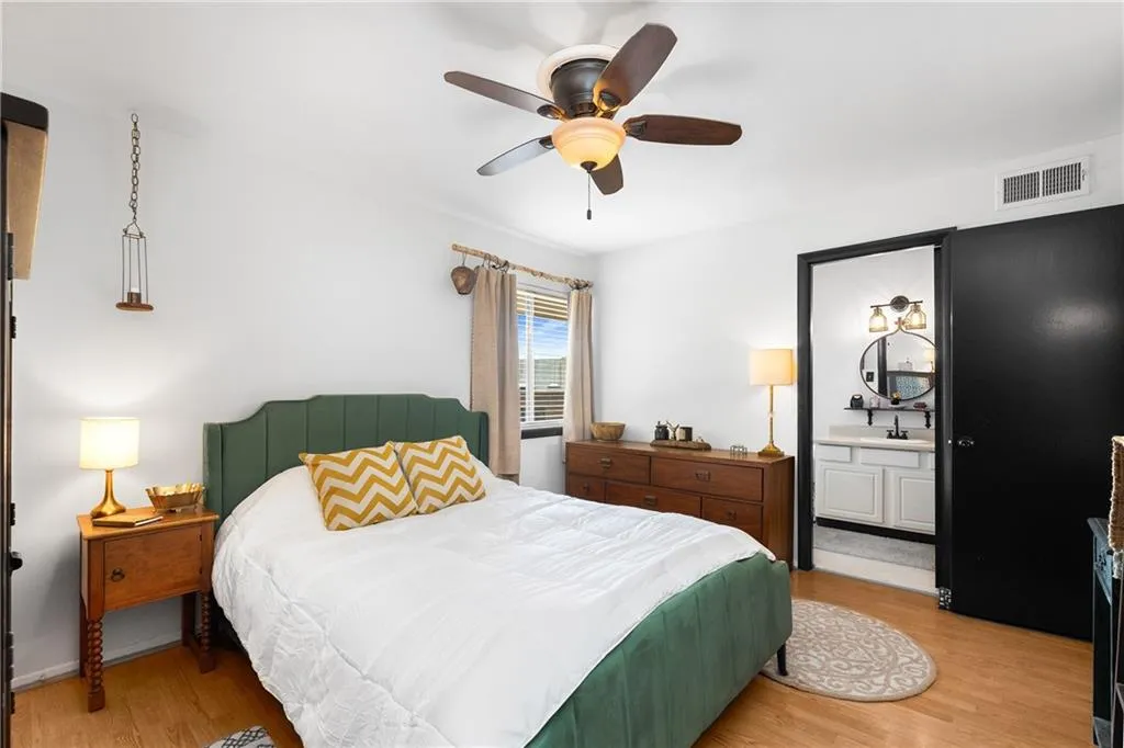 346 Carpenter Drive Unit 64, Sandy Springs, Georgia 30328, 2 Bedrooms Bedrooms, ,2 BathroomsBathrooms,Residential,For Sale,346 Carpenter Drive Unit 64,7646304