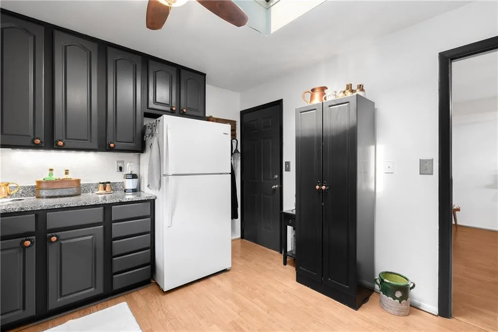 346 Carpenter Drive Unit 64, Sandy Springs, Georgia 30328, 2 Bedrooms Bedrooms, ,2 BathroomsBathrooms,Residential,For Sale,346 Carpenter Drive Unit 64,7646304