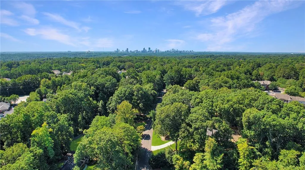 5598 Sherrell Drive, Atlanta, Georgia 30342, 4 Bedrooms Bedrooms, ,2 BathroomsBathrooms,Residential,Sold,5598 Sherrell Drive,7443811