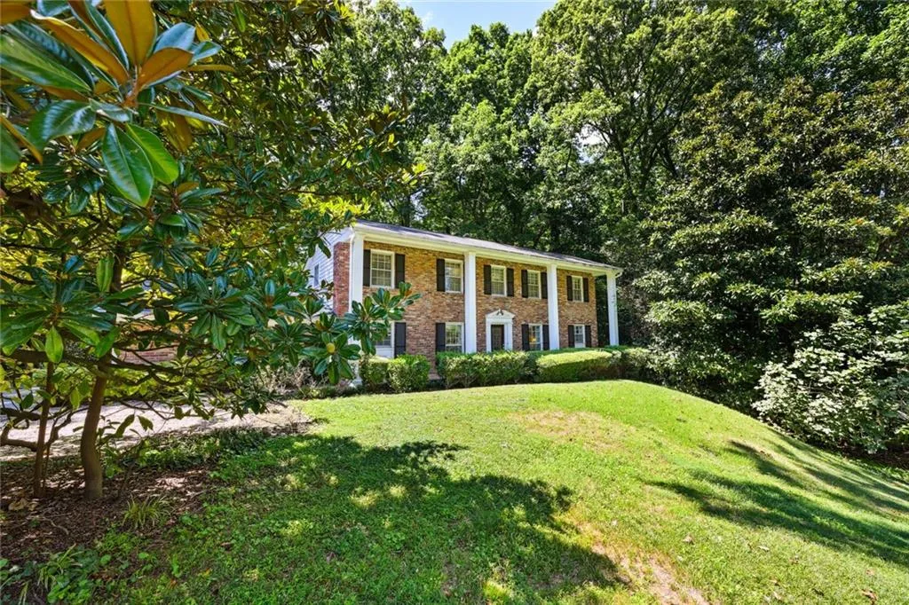 5598 Sherrell Drive, Atlanta, Georgia 30342, 4 Bedrooms Bedrooms, ,2 BathroomsBathrooms,Residential,Sold,5598 Sherrell Drive,7443811