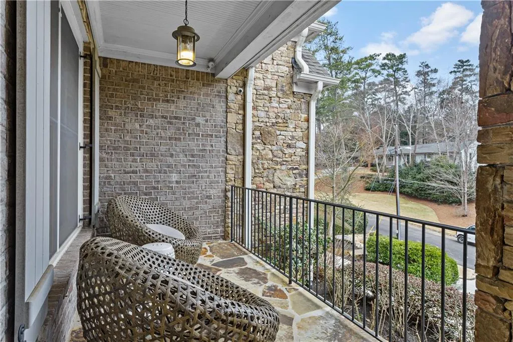32 Pine Lake Drive, Atlanta, Georgia 30327, 6 Bedrooms Bedrooms, ,5 BathroomsBathrooms,Residential,Sold,32 Pine Lake Drive,7009245
