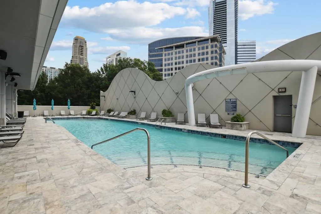 Atlanta, Georgia 30326, 2 Bedrooms Bedrooms, ,2 BathroomsBathrooms,Residential,For Sale,7665069
