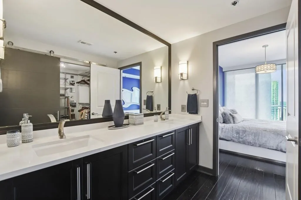Georgia 30326, ,2 BathroomsBathrooms,Residential,For Sale,7665069