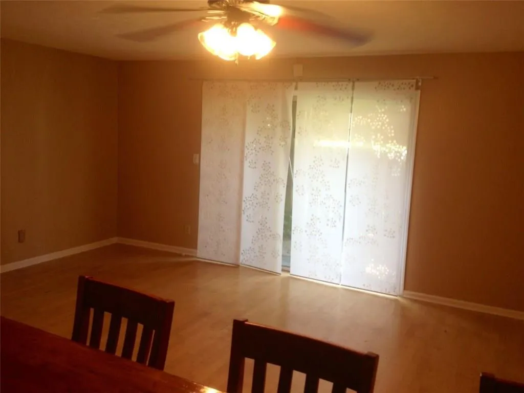 6700 Roswell Road Unit 30a, Atlanta, Georgia 30328, 2 Bedrooms Bedrooms, ,1 BathroomBathrooms,Residential,Sold,6700 Roswell Road Unit 30a,5605579