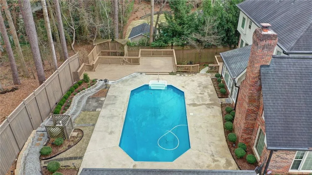 395 Spindle Court, Sandy Springs, Georgia 30350, 5 Bedrooms Bedrooms, ,4 BathroomsBathrooms,Residential,Sold,395 Spindle Court,7182831