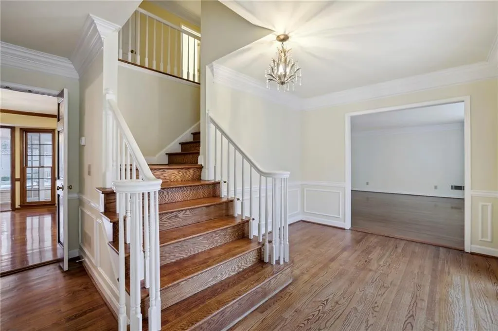 395 Spindle Court, Sandy Springs, Georgia 30350, 5 Bedrooms Bedrooms, ,4 BathroomsBathrooms,Residential,Sold,395 Spindle Court,7182831