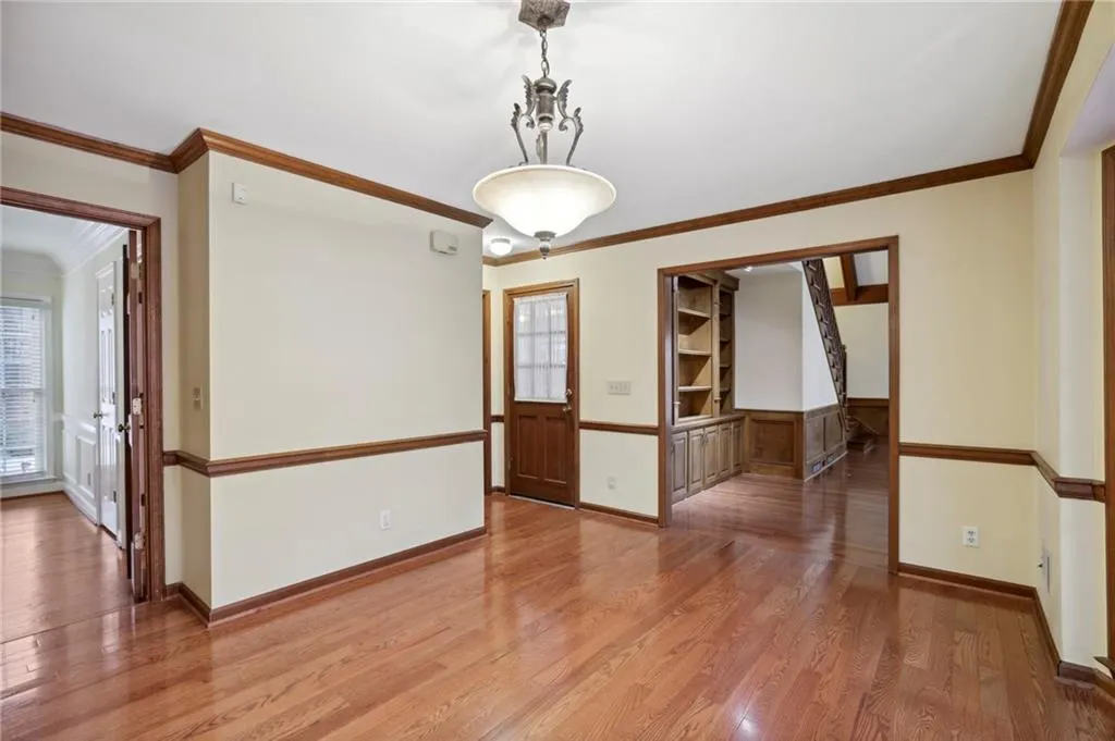 395 Spindle Court, Sandy Springs, Georgia 30350, 5 Bedrooms Bedrooms, ,4 BathroomsBathrooms,Residential,Sold,395 Spindle Court,7182831
