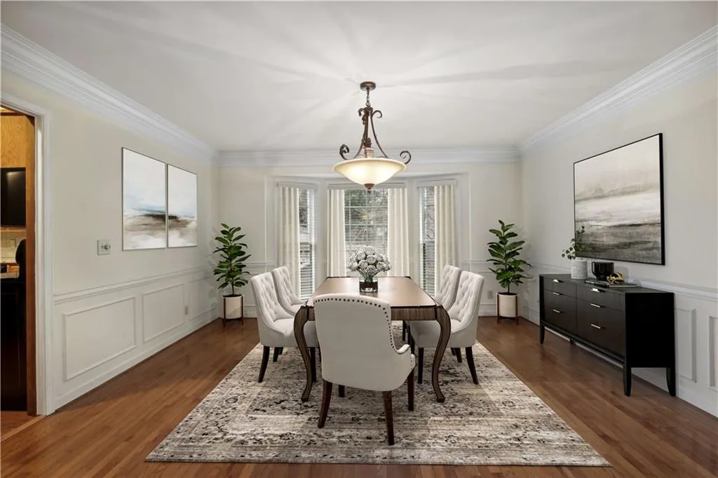395 Spindle Court, Sandy Springs, Georgia 30350, 5 Bedrooms Bedrooms, ,4 BathroomsBathrooms,Residential,Sold,395 Spindle Court,7182831