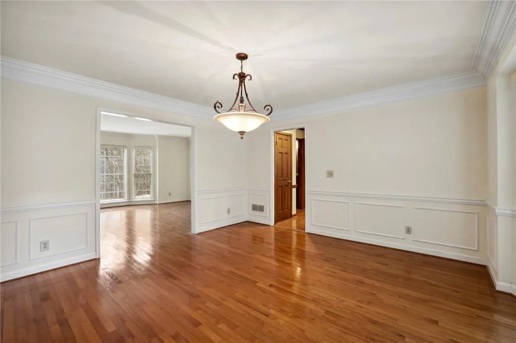 395 Spindle Court, Sandy Springs, Georgia 30350, 5 Bedrooms Bedrooms, ,4 BathroomsBathrooms,Residential,Sold,395 Spindle Court,7182831