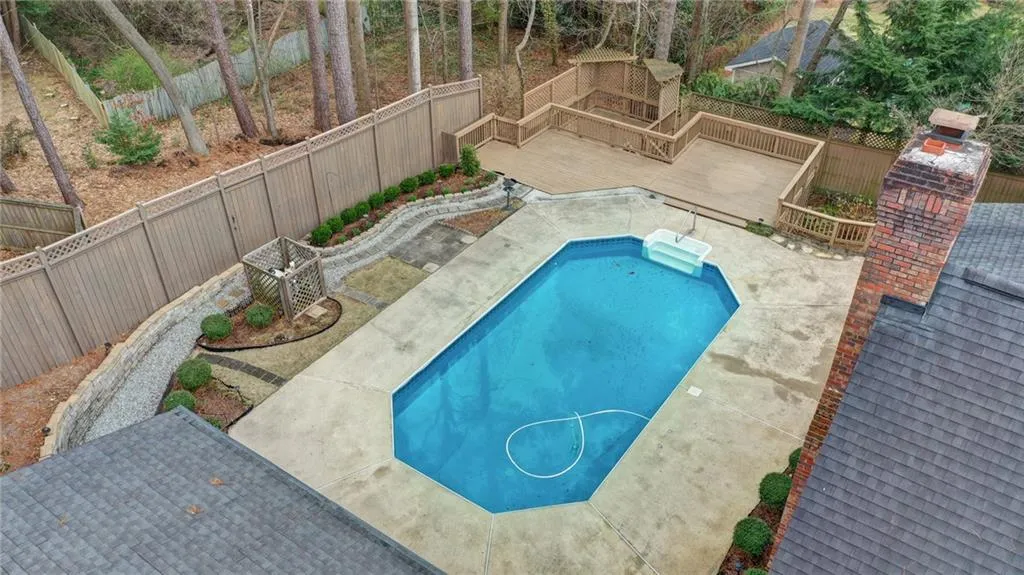 395 Spindle Court, Sandy Springs, Georgia 30350, 5 Bedrooms Bedrooms, ,4 BathroomsBathrooms,Residential,Sold,395 Spindle Court,7182831