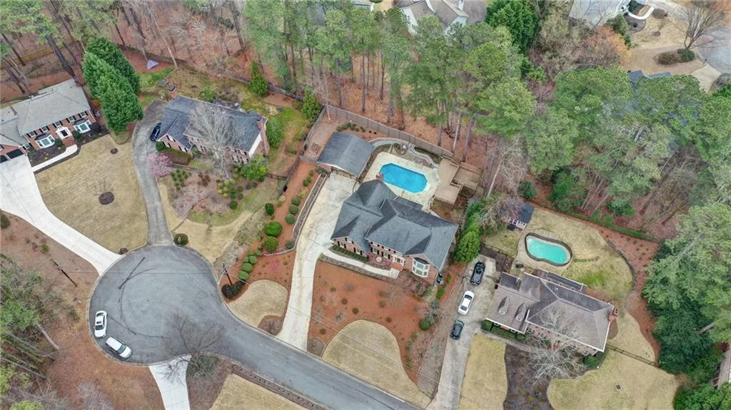 395 Spindle Court, Sandy Springs, Georgia 30350, 5 Bedrooms Bedrooms, ,4 BathroomsBathrooms,Residential,Sold,395 Spindle Court,7182831