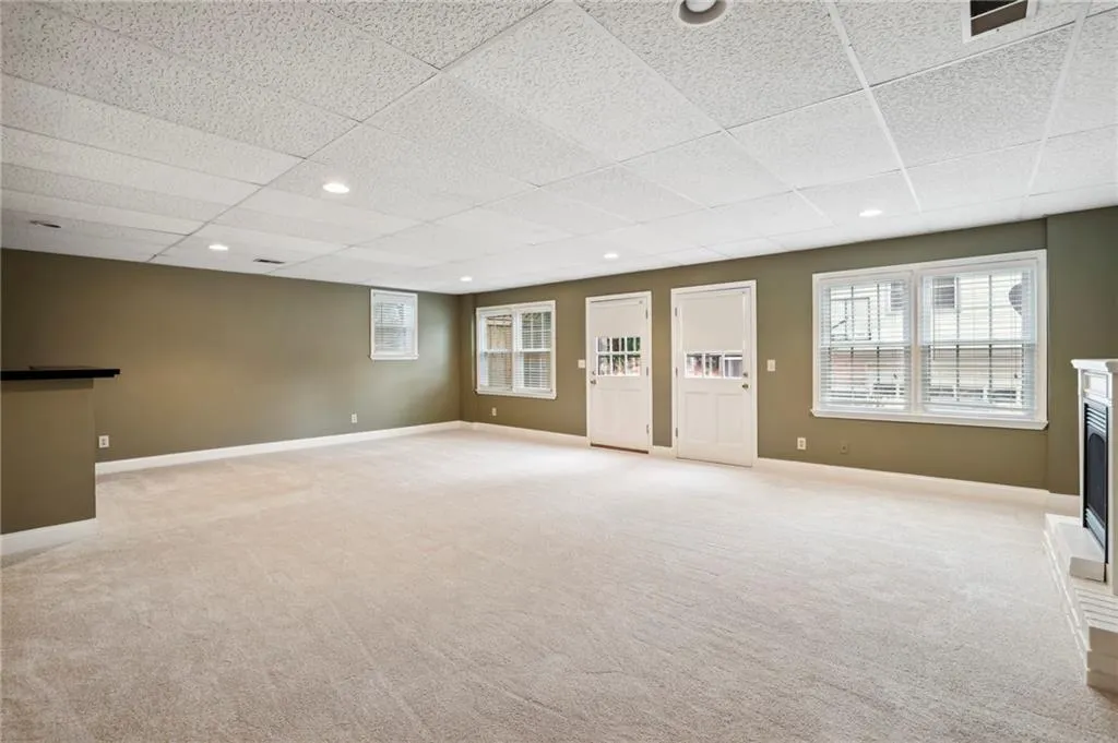 395 Spindle Court, Sandy Springs, Georgia 30350, 5 Bedrooms Bedrooms, ,4 BathroomsBathrooms,Residential,Sold,395 Spindle Court,7182831