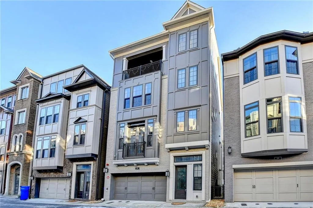 606 Broadview Terrace Ne, Atlanta, Georgia 30324, 4 Bedrooms Bedrooms, ,3 BathroomsBathrooms,Residential,Sold,606 Broadview Terrace Ne,7571333