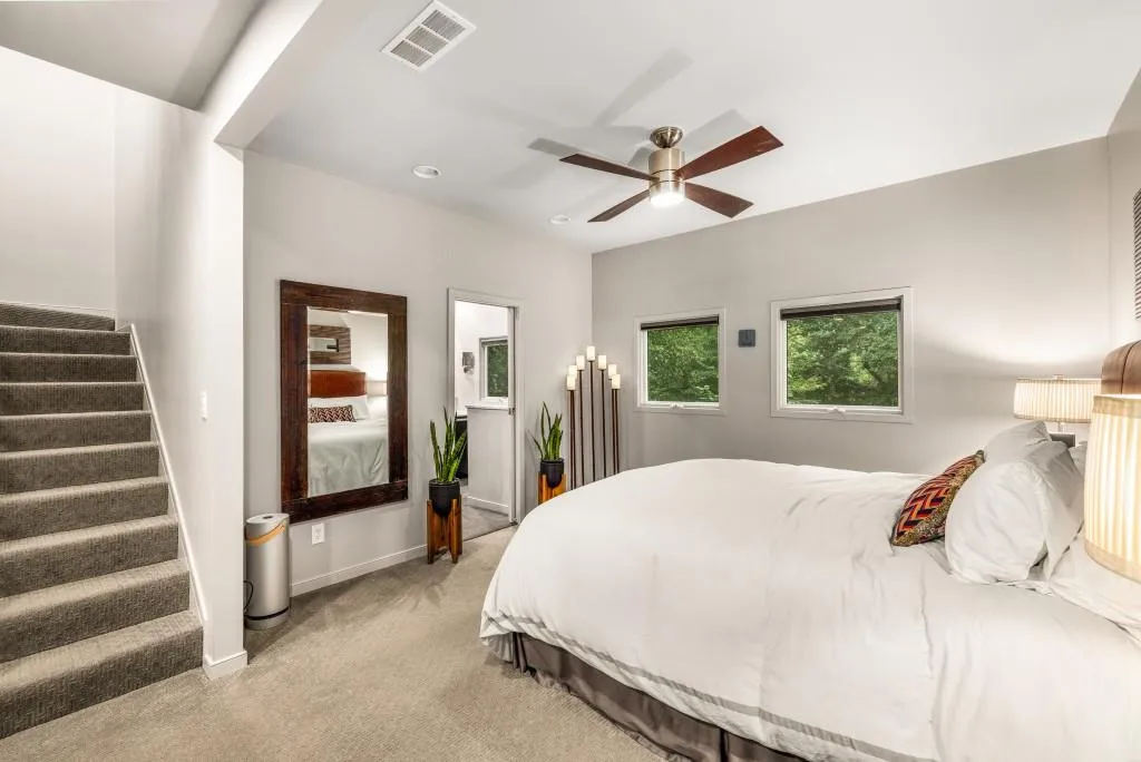 2453 Field Way Ne, Brookhaven, Georgia 30319, 2 Bedrooms Bedrooms, ,2 BathroomsBathrooms,Residential,For Sale,2453 Field Way Ne,7632682
