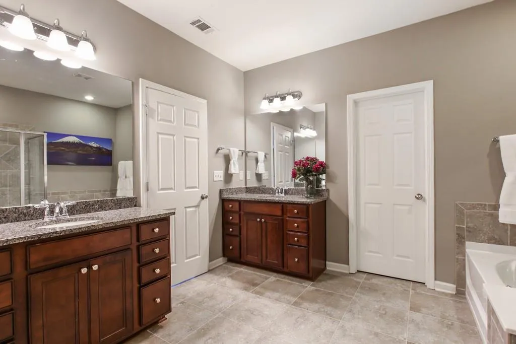 106 Wellington Trace, Atlanta, Georgia 30328, 3 Bedrooms Bedrooms, ,3 BathroomsBathrooms,Residential,Sold,106 Wellington Trace,5991317 106 Wellington Trace, Atlanta, Georgia 30328, 3 Bedrooms Bedrooms, ,3 BathroomsBathrooms,Residential,Sold,106 Wellington Trace,5991317