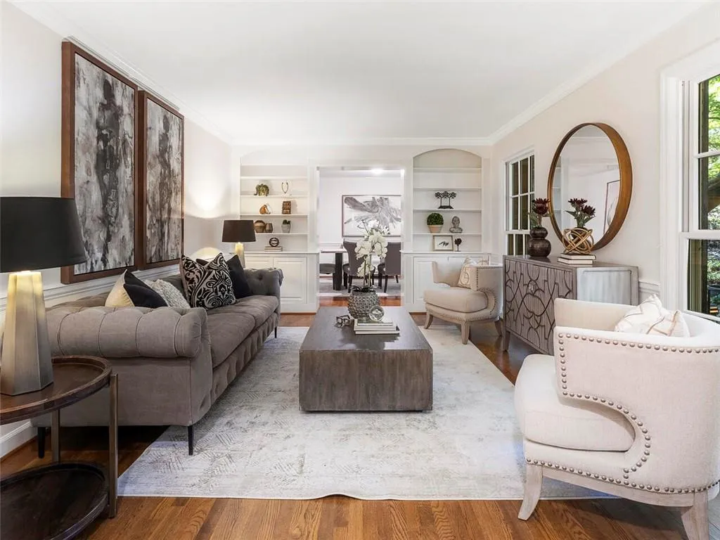 380 Riverhill Drive, Sandy Springs, Georgia 30328, 4 Bedrooms Bedrooms, ,3 BathroomsBathrooms,Residential,Sold,380 Riverhill Drive,6960119