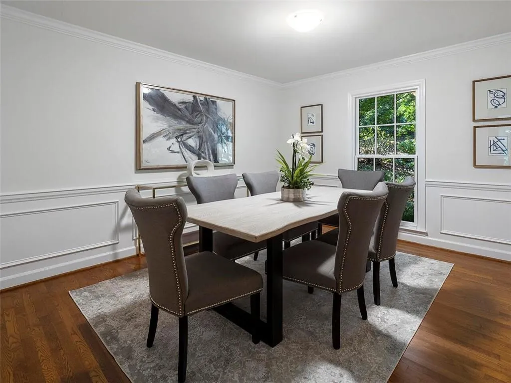 380 Riverhill Drive, Sandy Springs, Georgia 30328, 4 Bedrooms Bedrooms, ,3 BathroomsBathrooms,Residential,Sold,380 Riverhill Drive,6960119