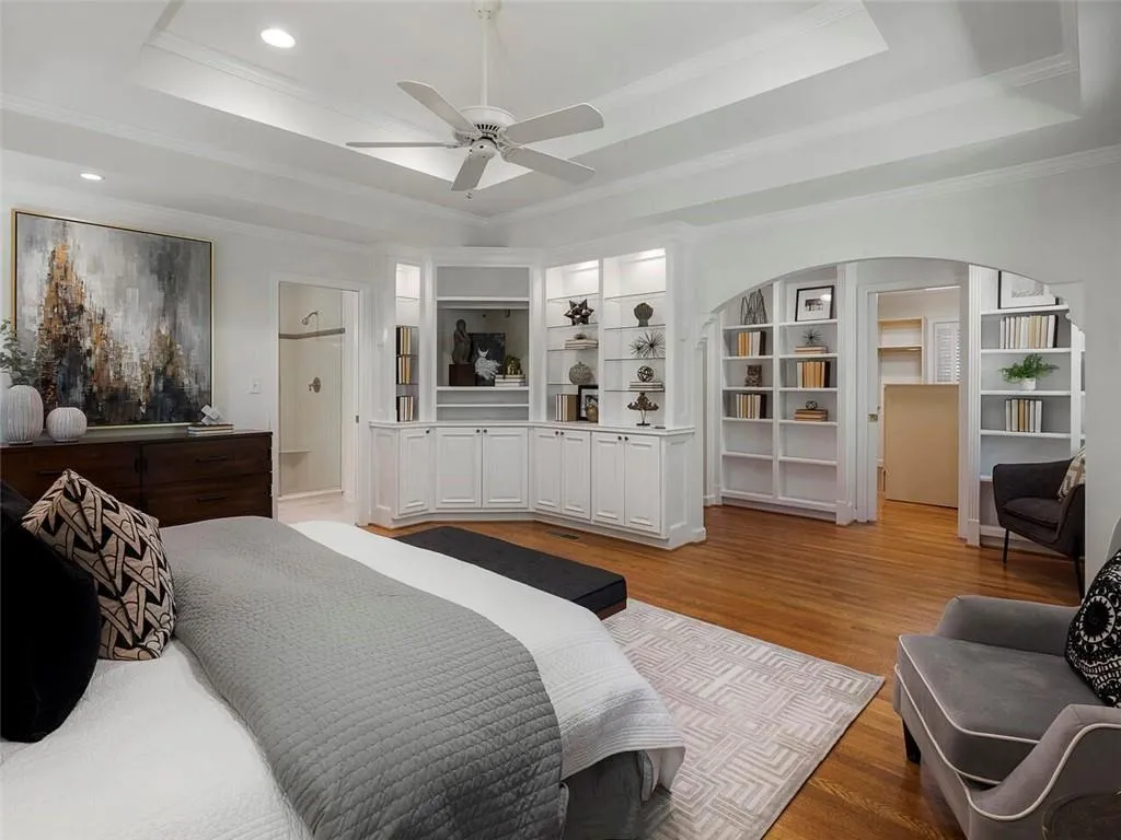 380 Riverhill Drive, Sandy Springs, Georgia 30328, 4 Bedrooms Bedrooms, ,3 BathroomsBathrooms,Residential,Sold,380 Riverhill Drive,6960119