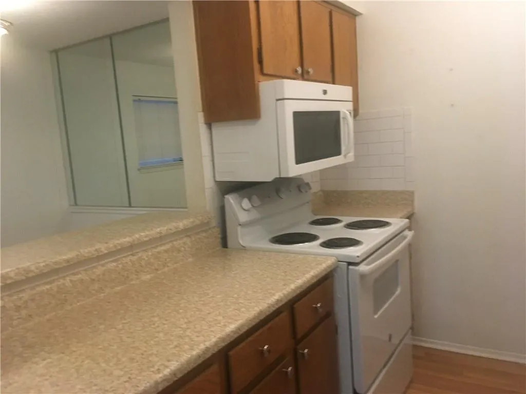 1318 Old Hammond Chase, Sandy Springs, Georgia 30350, 1 Bedroom Bedrooms, ,1 BathroomBathrooms,Residential,Sold,1318 Old Hammond Chase,6872600