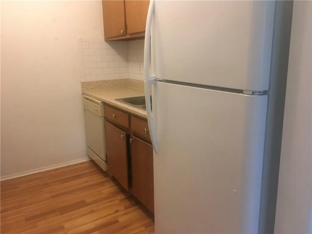 1318 Old Hammond Chase, Sandy Springs, Georgia 30350, 1 Bedroom Bedrooms, ,1 BathroomBathrooms,Residential,Sold,1318 Old Hammond Chase,6872600