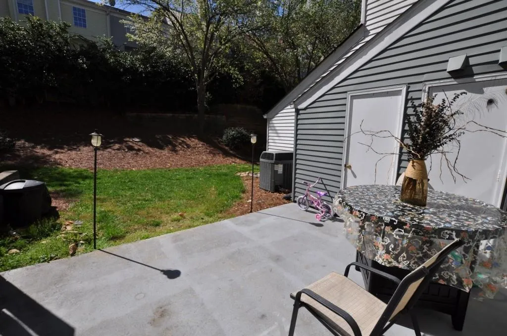 1003 Wedgewood Way, Sandy Springs, Georgia 30350, 2 Bedrooms Bedrooms, ,2 BathroomsBathrooms,Residential,Sold,1003 Wedgewood Way,5817873
