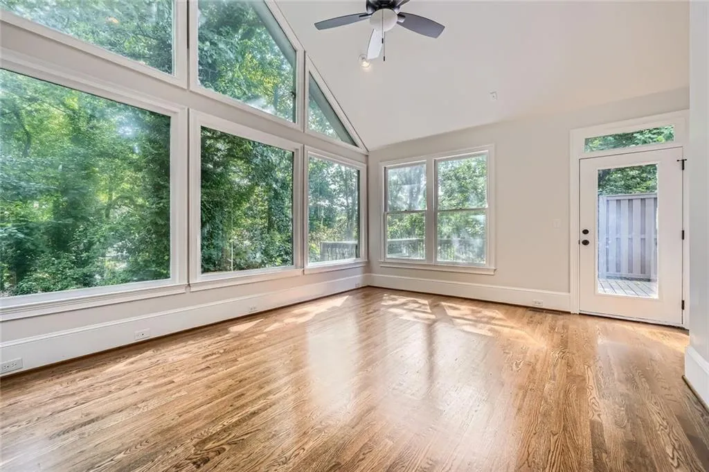 140 Grosvenor Place, Atlanta, Georgia 30328, 4 Bedrooms Bedrooms, ,3 BathroomsBathrooms,Residential,For Sale,140 Grosvenor Place,7608685