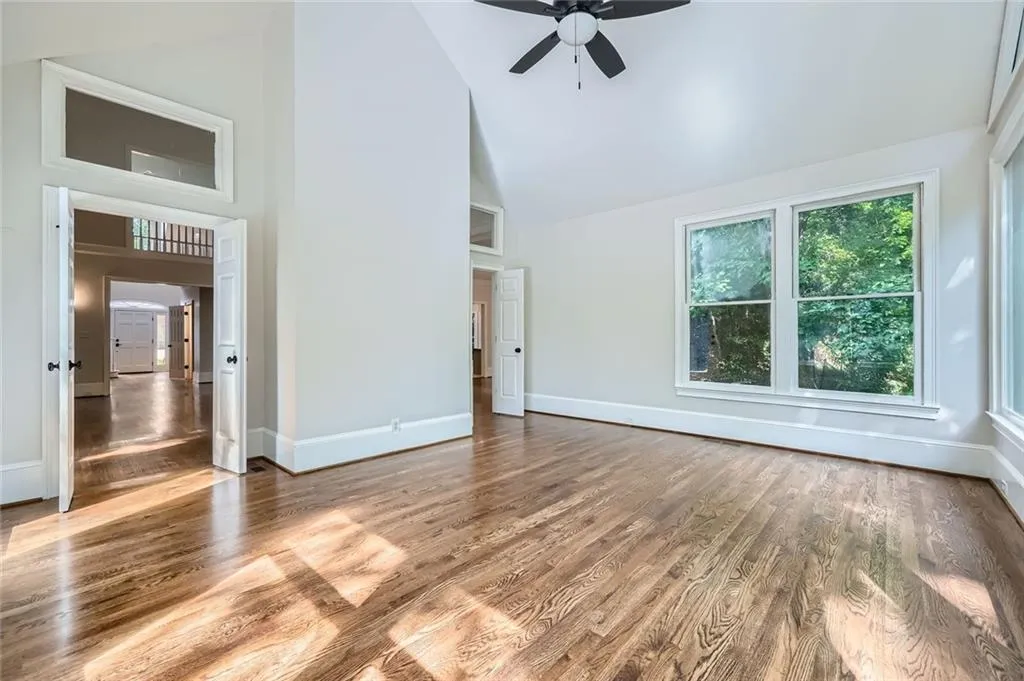 140 Grosvenor Place, Atlanta, Georgia 30328, 4 Bedrooms Bedrooms, ,3 BathroomsBathrooms,Residential,For Sale,140 Grosvenor Place,7608685